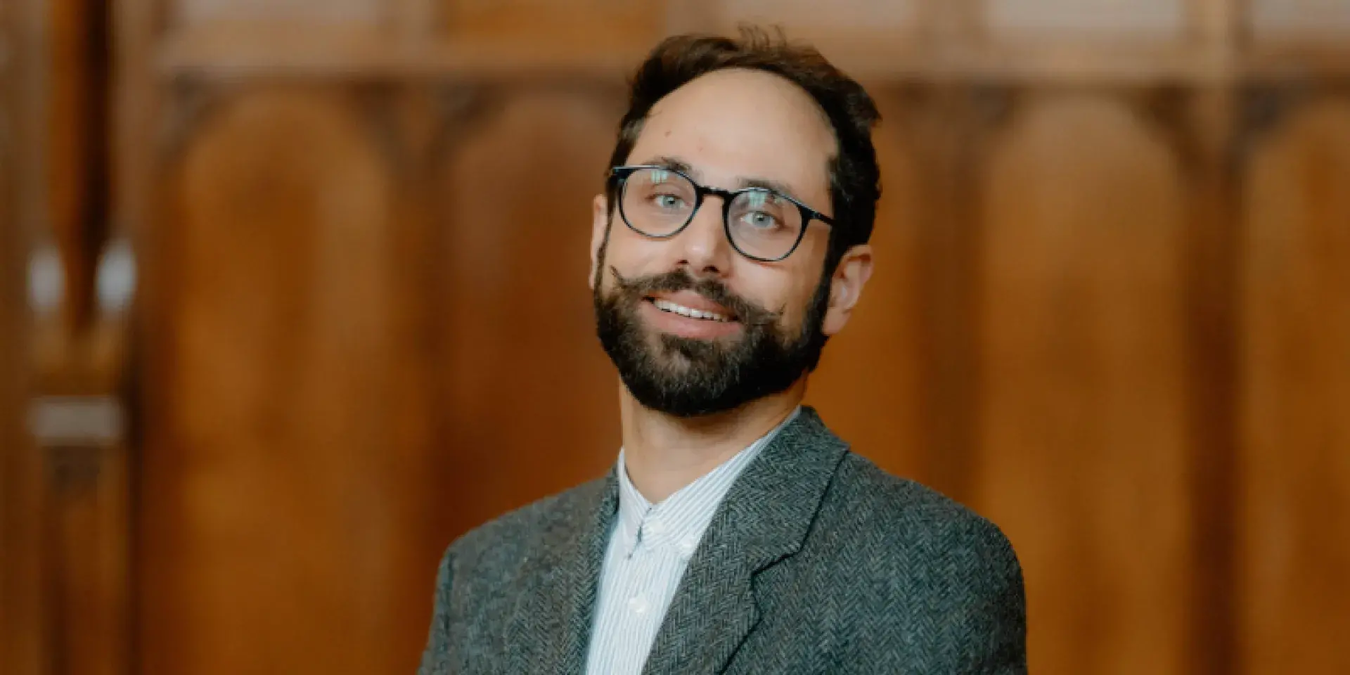Colour head and shoulders photo of Dr Salam Rassi