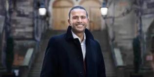 Colour head and shoulders photo of Dr Shadaab Rahemtulla