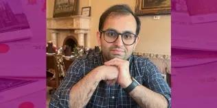 Colour head and shoulders photo of Shoaib Malik