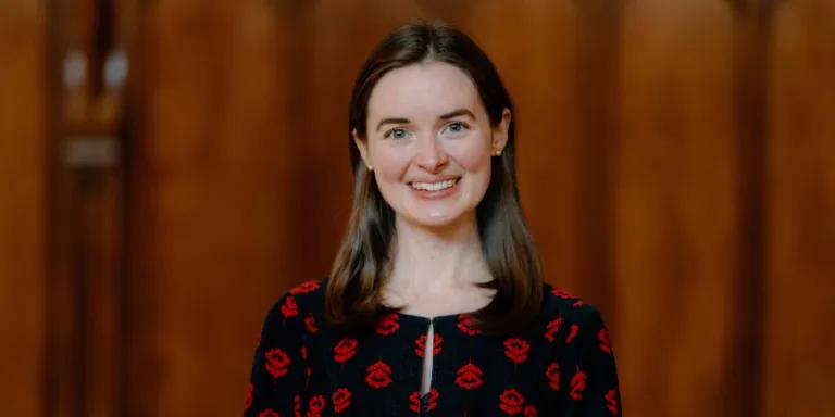 Colour head and shoulders photo of Felicity Loughlin