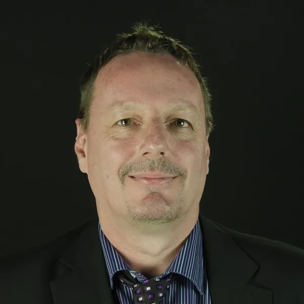 Colour head and shoulders image of Paul Fuller