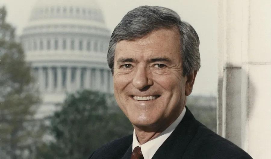 Portrait of Dr Lloyd John Ogilvie with the US capitol building in the background