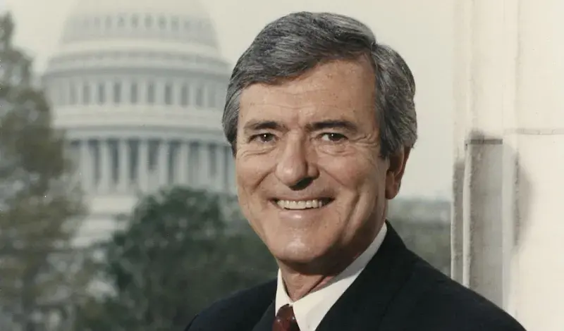 Portrait of Dr Lloyd John Ogilvie with the US capitol building in the background