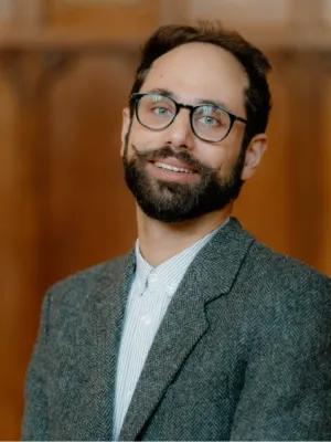 Colour head and shoulders photo of Dr Salam Rassi